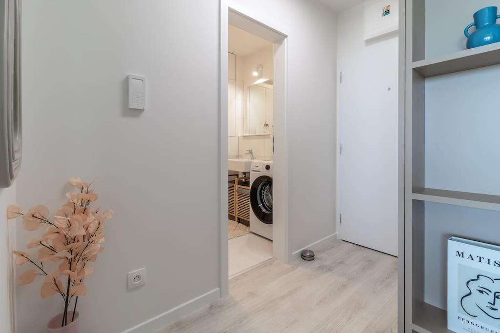 Cozy Apartment Near City Centrum And Bratislava Airport Exteriér fotografie