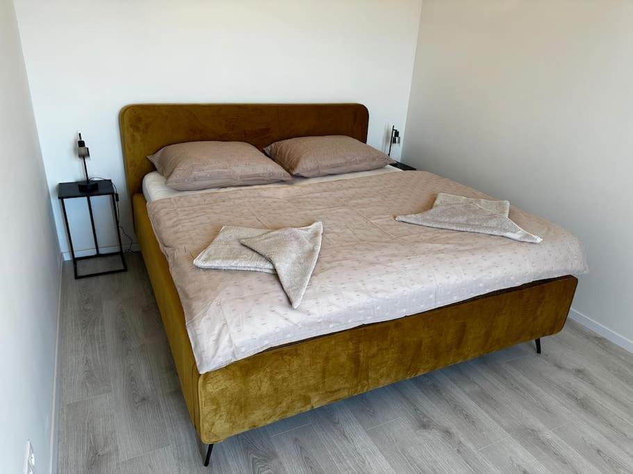 Cozy Apartment Near City Centrum And Bratislava Airport Exteriér fotografie